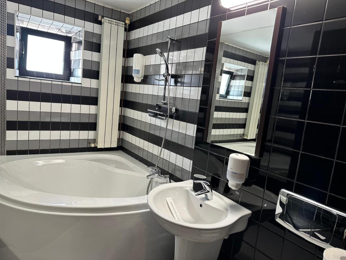 Nerva Traian Studio Apartment Bucureşti Exterior foto